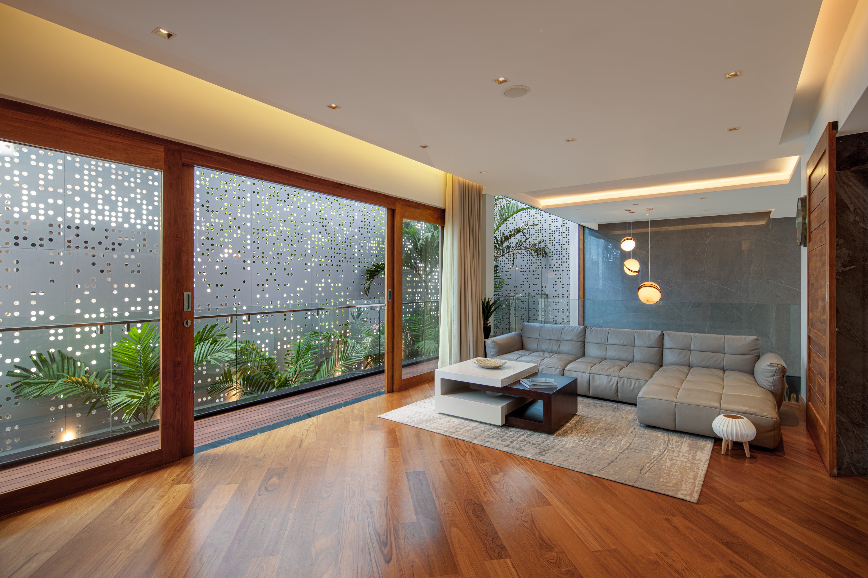 INTERIOR - PRIVATE RESIDENTIAL